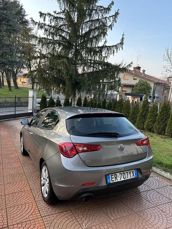 Usata Alfa Romeo Giulietta Exclusive 105 CV (77 kW) 2013 Utilitaria