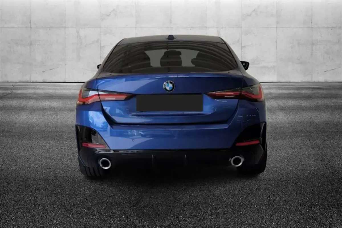 Usata BMW 420 Coupé M Sport 190 CV (139 kW) 2025 Blu/azzurro Coupé