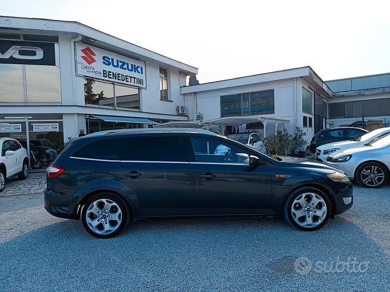 Usata Ford Mondeo Titanium 163 CV (119 kW) 2010 Grigio Station wagon