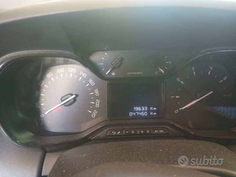 Usata Citroën C3 Aircross 110 CV (80 kW) 2022 Grigio SUV