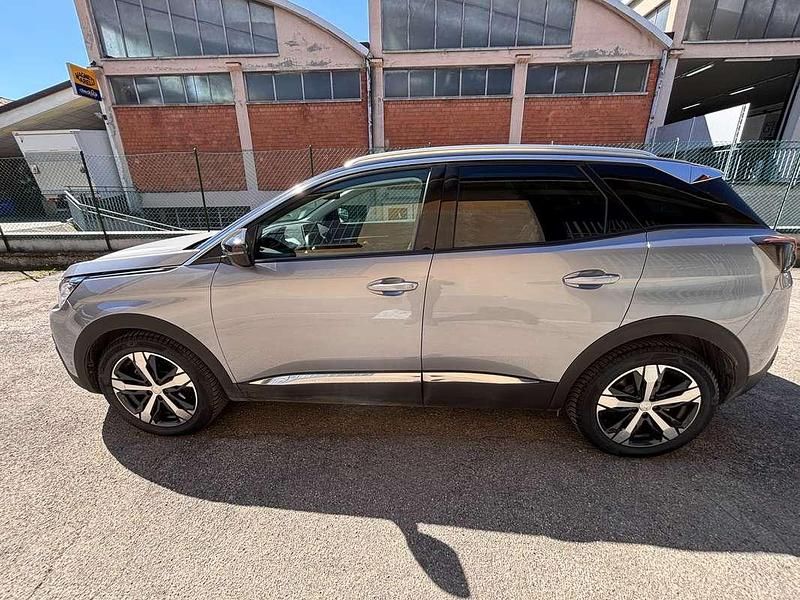 Usata Peugeot 3008 Allure 181 CV (133 kW) 2019 Argento SUV