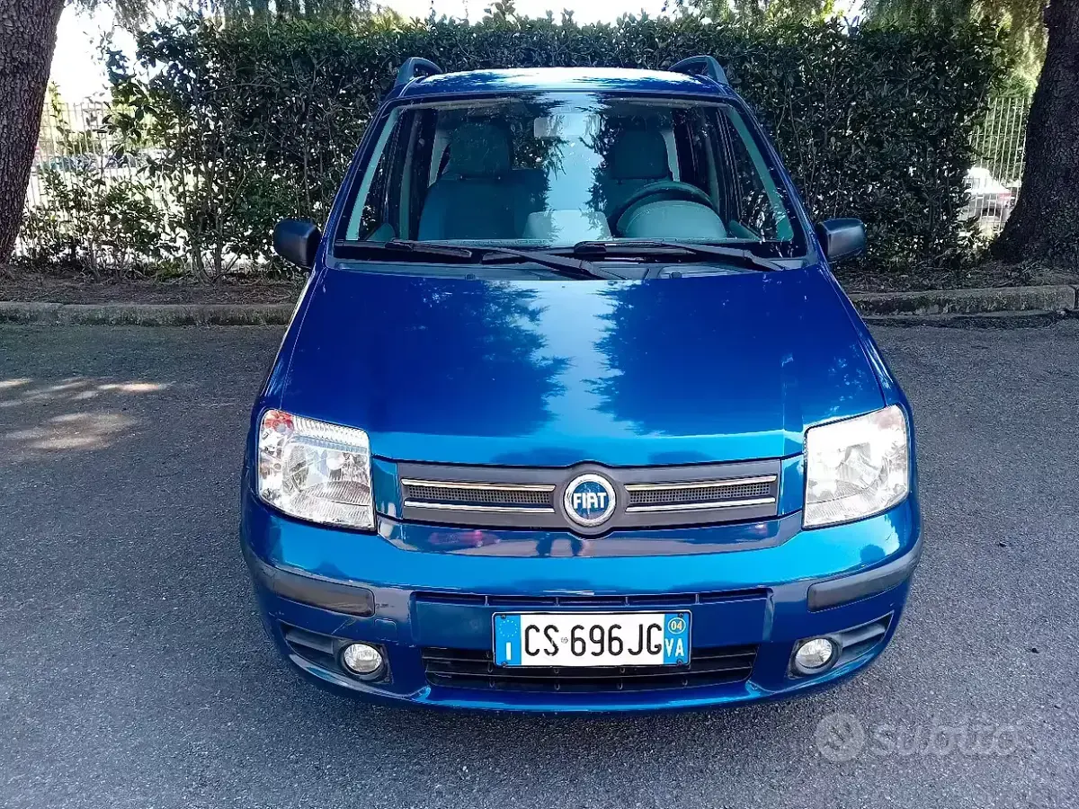 Usata Fiat Panda 69 CV (50 kW) 2004 Bluazzurro Utilitaria