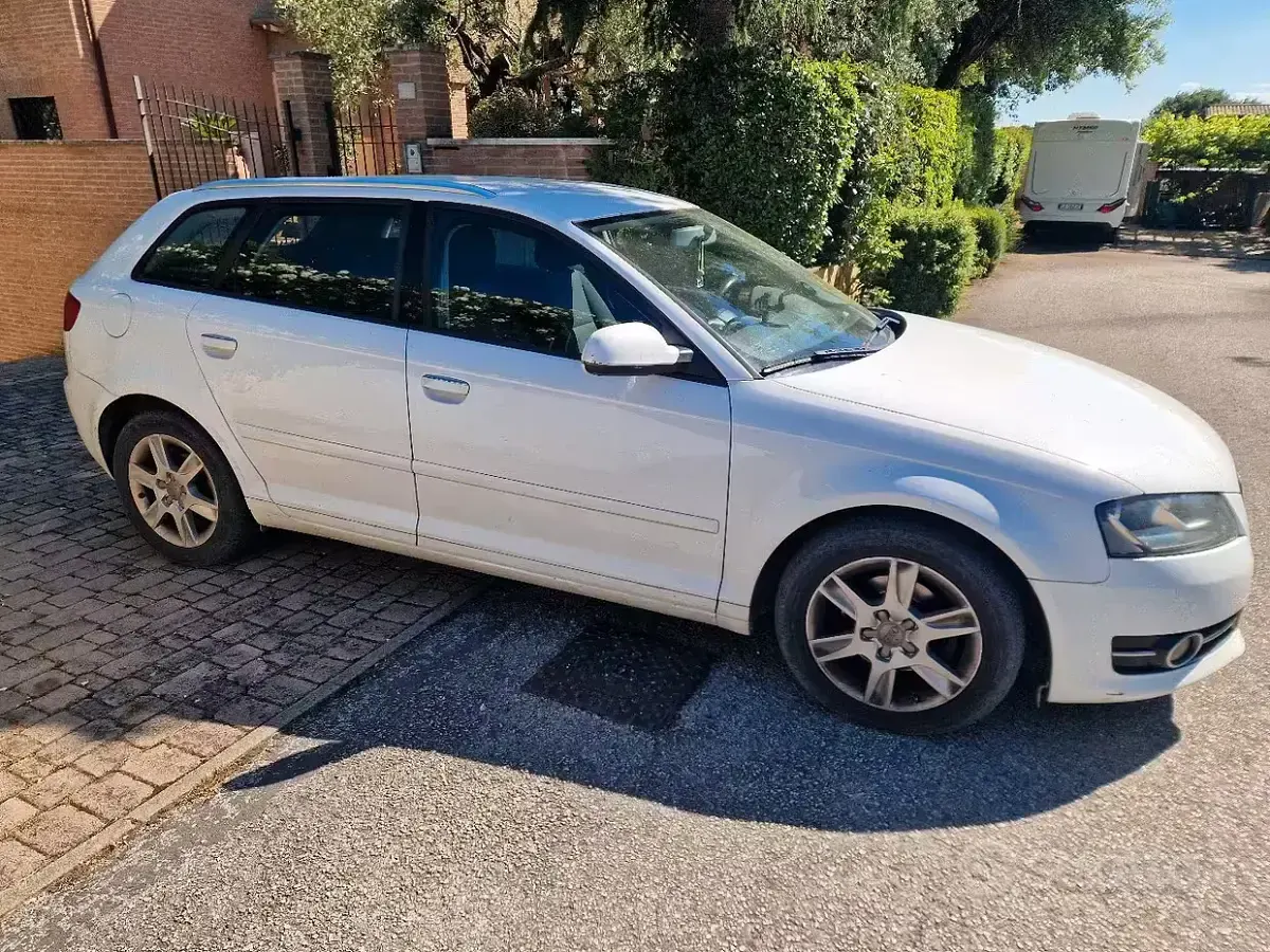 Usata Audi A3 90 CV (66 kW) 2013 Bianco Berlina