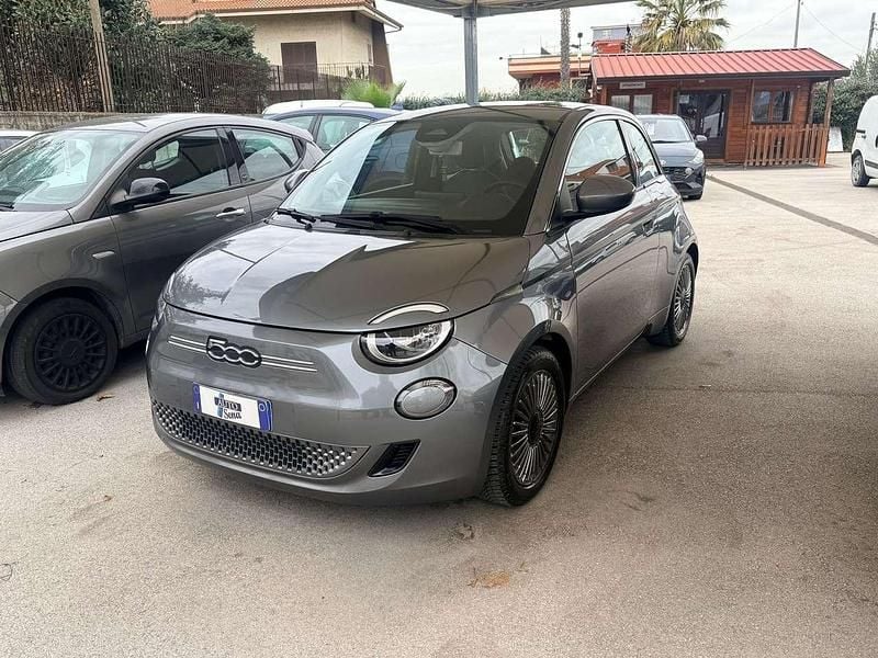 Grigio Usata 2020 Fiat 500e Opening Edition Utilitaria | 12.500 € (Ottimo prezzo) - Immagine 1/4
