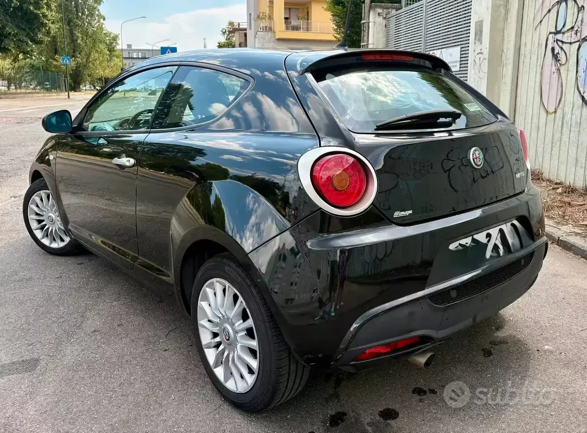 Usata Alfa Romeo MiTo 95 CV (69 kW) 2016 Nero Utilitaria