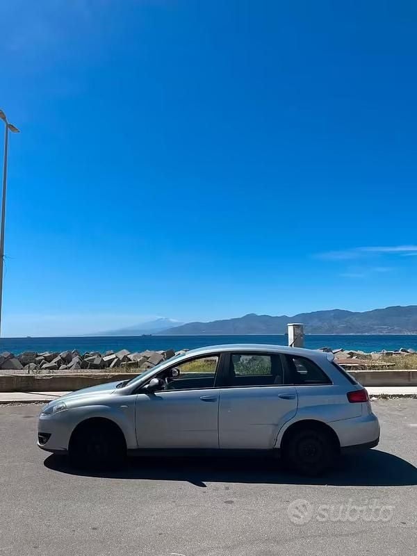 Usata Fiat Croma Active 120 CV (88 kW) 2010 Grigio Station wagon