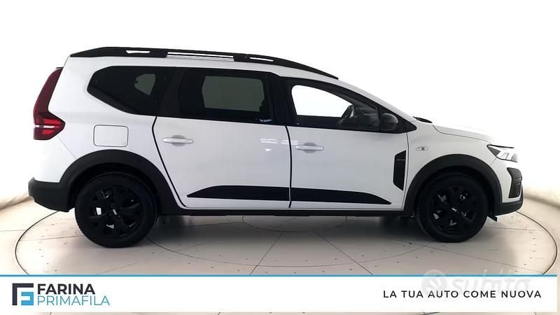 Usata Dacia Jogger Extreme 143 CV (105 kW) 2023 Bianco Monovolume