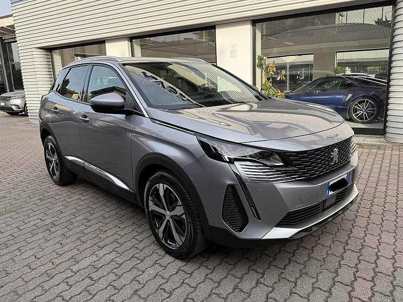 Usata Peugeot 3008 Allure 131 CV (96 kW) 2021 Grigio / metallizzato SUV
