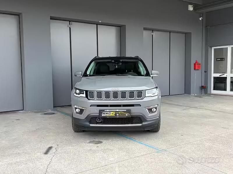Usata Jeep Compass Limited 140 CV (102 kW) 2019 Grigio SUV