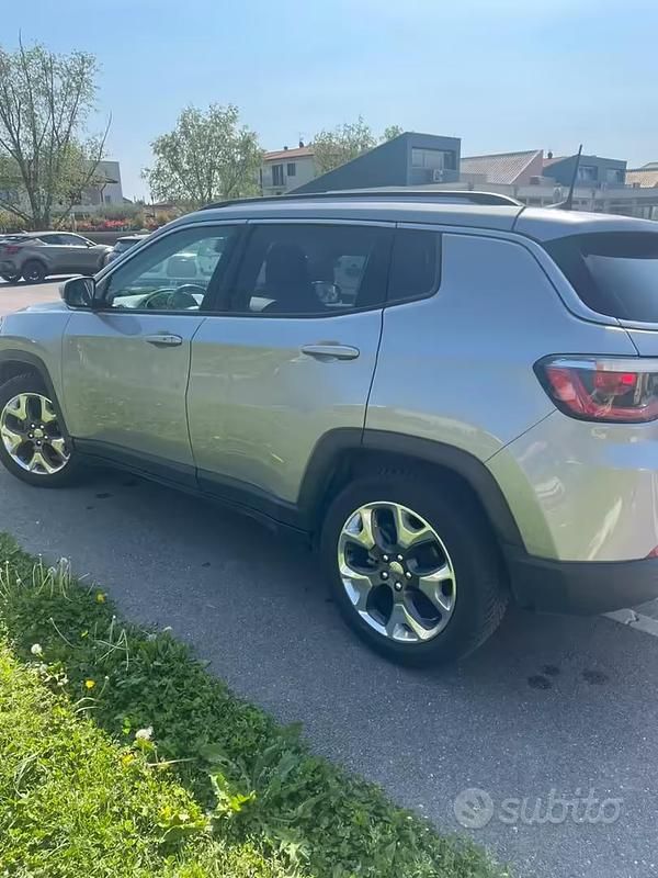 Usata Jeep Compass Limited 120 CV (88 kW) 2019 Grigio SUV