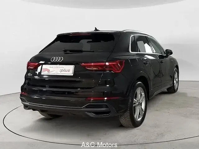 Usata Audi Q3 Business 150 CV (110 kW) 2024 Nero SUV
