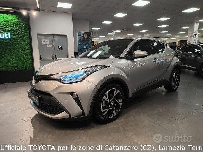 Usata Toyota C-HR Trend 122 CV (89 kW) 2023 Grigio SUV