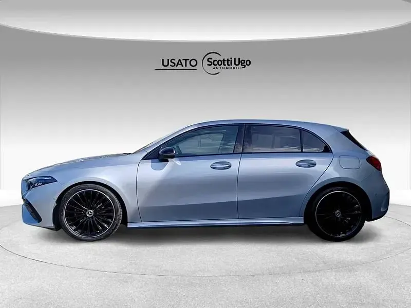 Usata Mercedes A180 116 CV (85 kW) 2024 Argento