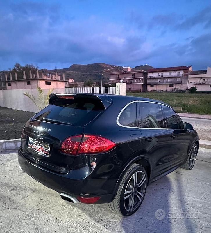 Usata Porsche Cayenne 244 CV (179 kW) 2013 Nero SUV
