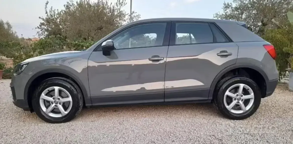 Usata Audi Q2 150 CV (110 kW) 2019 Grigio SUV