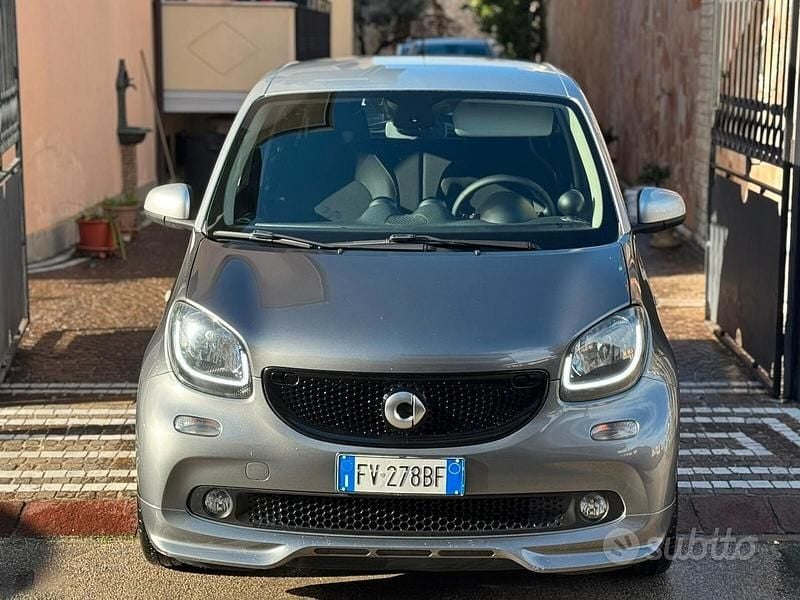 Usata Smart ForFour Brabus 90 CV (66 kW) 2019 Grigio Utilitaria