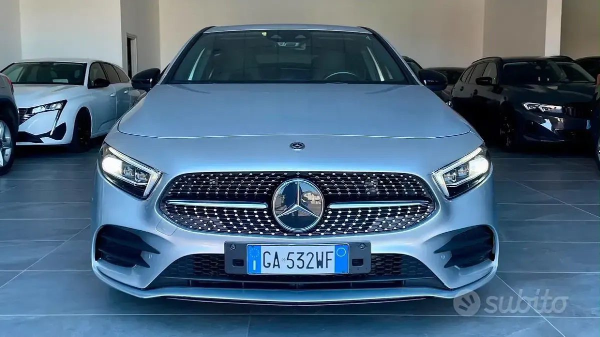 Usata Mercedes A250 Premium 224 CV (164 kW) 2020 Grigio Berlina