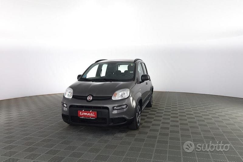 Usata Fiat Panda City Life 69 CV (50 kW) 2022 Grigio maestro Utilitaria