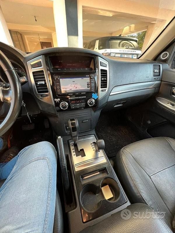 Usata Mitsubishi Pajero 190 CV (139 kW) 2017 Grigio SUV