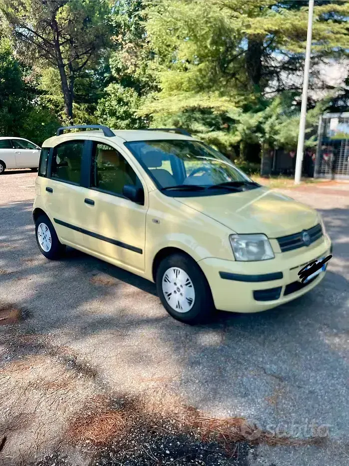 Usata Fiat Panda 69 CV (50 kW) 2003 Giallo Utilitaria