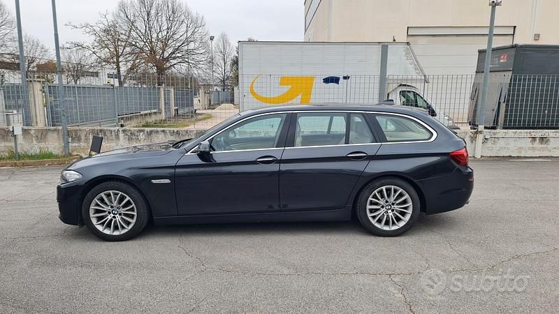 Usata BMW 525 Luxury Line 218 CV (160 kW) 2014 Grigio Station wagon