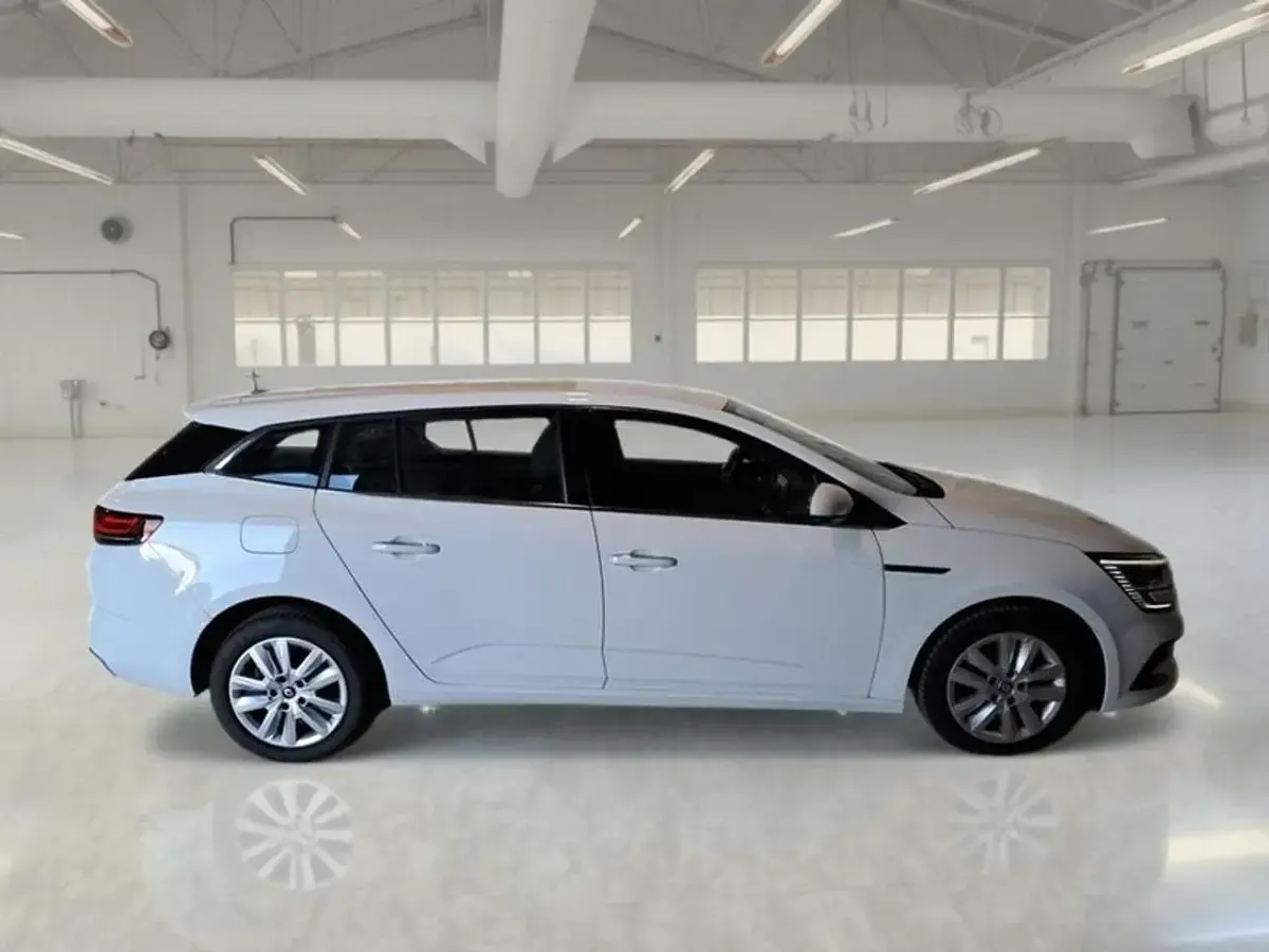 Usata Renault Mégane GrandTour Equilibre 116 CV (85 kW) 2023 Bianco Station wagon