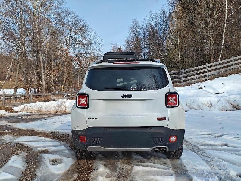 Usata Jeep Renegade Limited 140 CV (102 kW) 2017 Bianco SUV