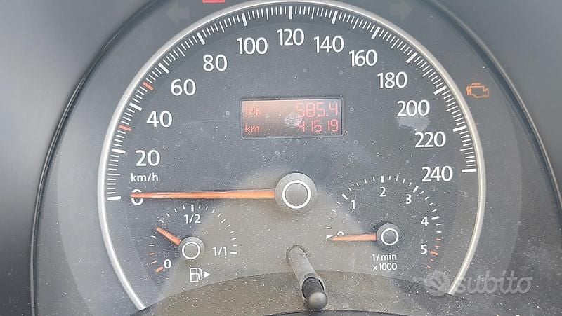 Usata VW New Beetle 2010 Bianco Utilitaria