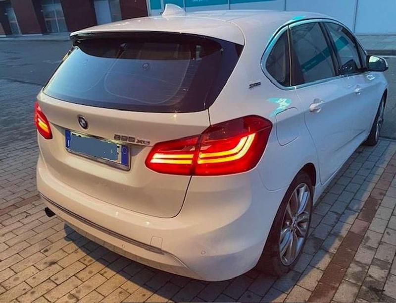 Usata BMW 225 Active Tourer Luxury Line 231 CV (169 kW) 2016 Monovolume