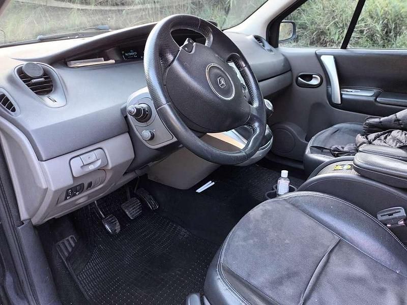 Usata Renault Scénic III Dynamique 131 CV (96 kW) 2009 Monovolume