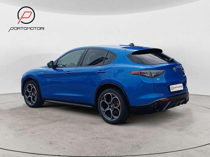 Usata Alfa Romeo Stelvio Veloce 209 CV (153 kW) 2024 Blu SUV