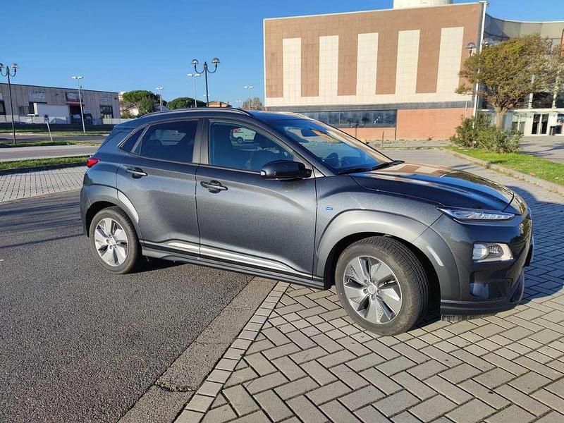 Usata Hyundai Kona 27 kW (38 CV) 2020 Grigio SUV