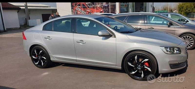 Usata Volvo S60 Business Edition 136 CV (100 kW) 2014 Berlina