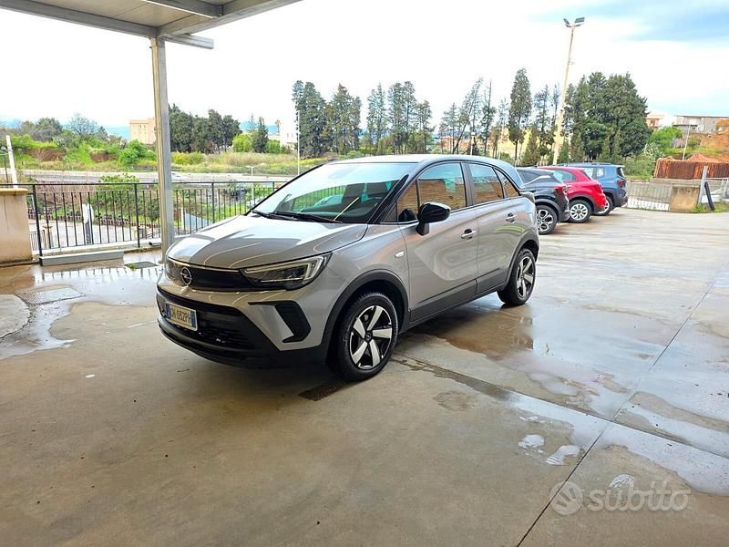 Usata Opel Crossland X Edition 120 CV (88 kW) 2021 Grigio SUV