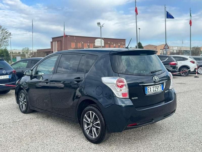 Usata Toyota Verso Style 111 CV (81 kW) 2014 Nero Monovolume