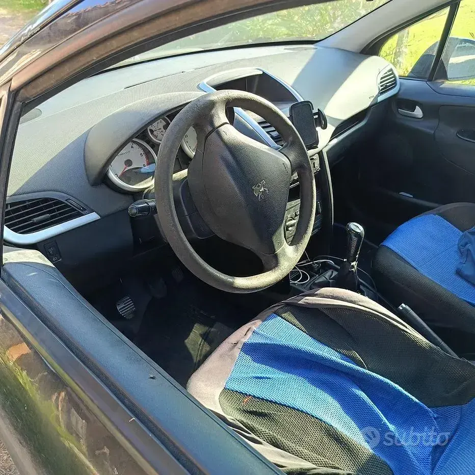 Usata Peugeot 207 68 CV (50 kW) 2009 Berlina