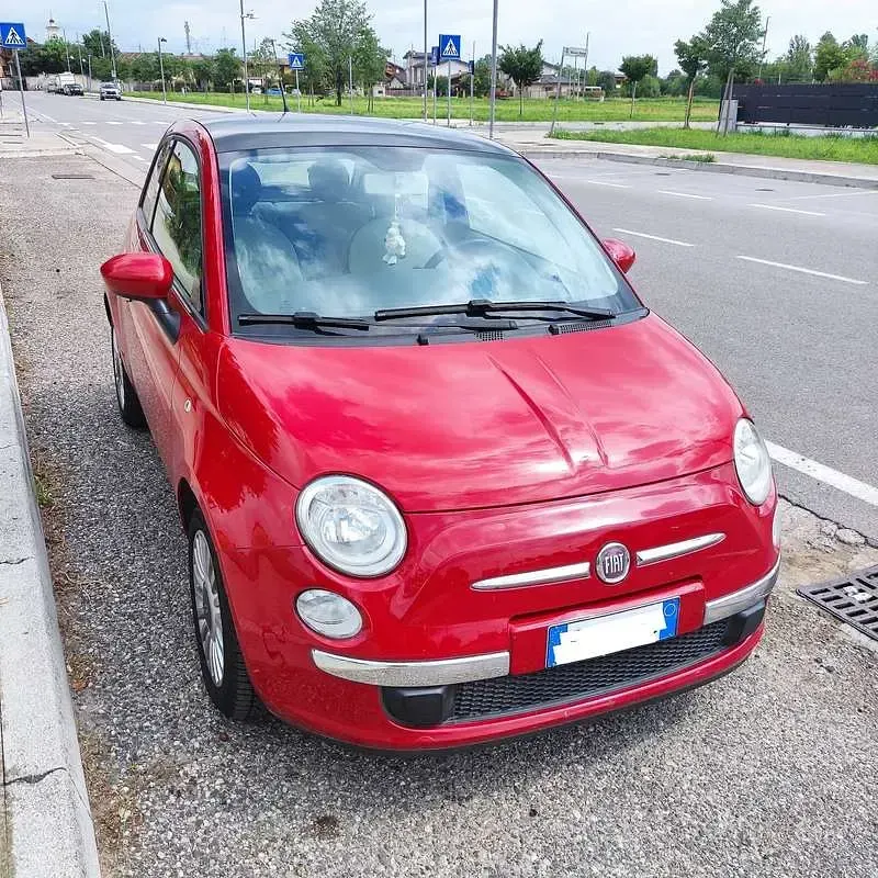 Usata Fiat 500 Lounge 69 CV (50 kW) 2010 Rosso Utilitaria
