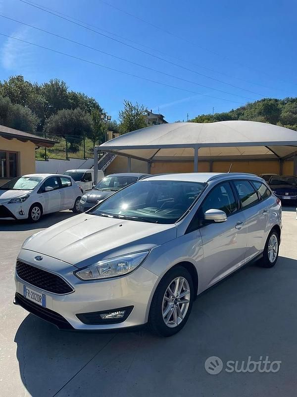 Usado Ford Focus Business Edition 120 HP (88 kW) 2018 Cinzento Carrinha