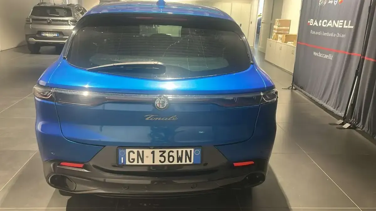 Usata Alfa Romeo Tonale Veloce 160 CV (117 kW) 2023 Blu/azzurro SUV
