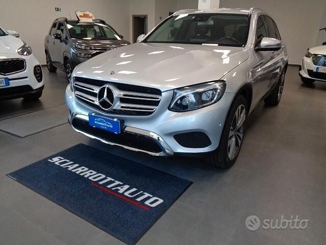 Usata Mercedes GLC250 Premium 204 CV (150 kW) 2019 Grigio SUV