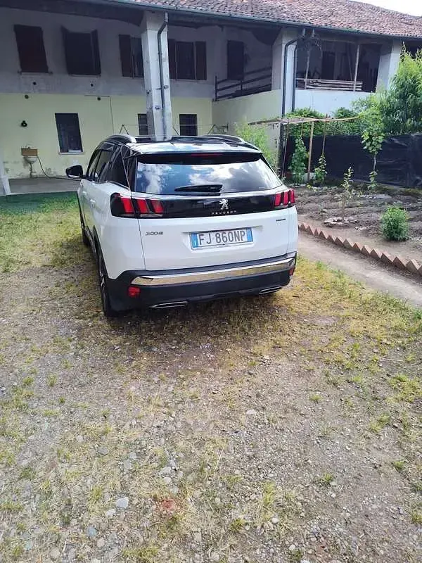 Usata Peugeot 3008 GT-line 120 CV (88 kW) 2017 SUV