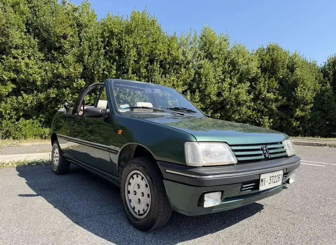 Usata Peugeot 205 Roland Garros 83 CV (61 kW) 1991 Cabrio