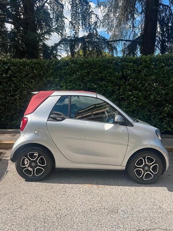 Usata Smart ForTwo Cabrio Prime 90 CV (66 kW) 2016 Grigio Cabrio