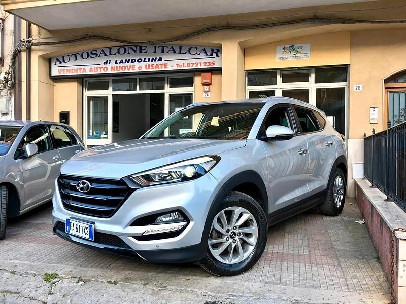 Grigio Usata 2015 Hyundai Tucson Xpossible SUV | 13.890 € (Molto cara) - Immagine 1/4