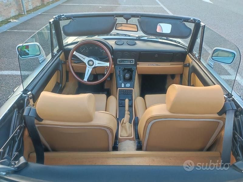 Usata Alfa Romeo Spider 128 CV (94 kW) 1990 Cabrio