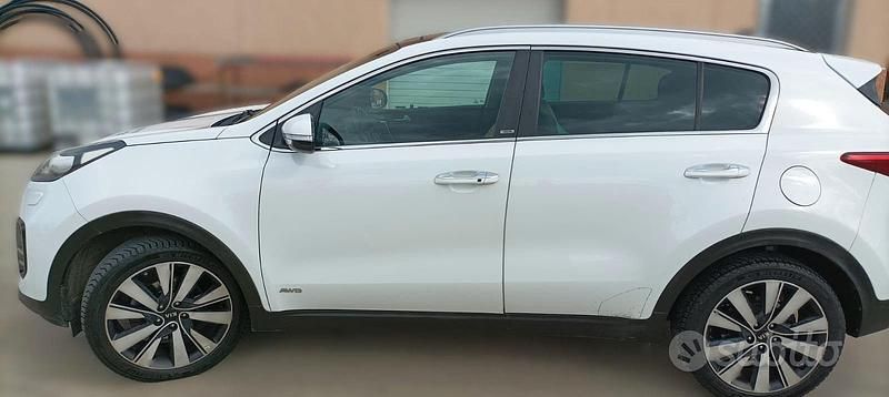 Usata Kia Sportage 185 CV (136 kW) 2016 Bianco SUV