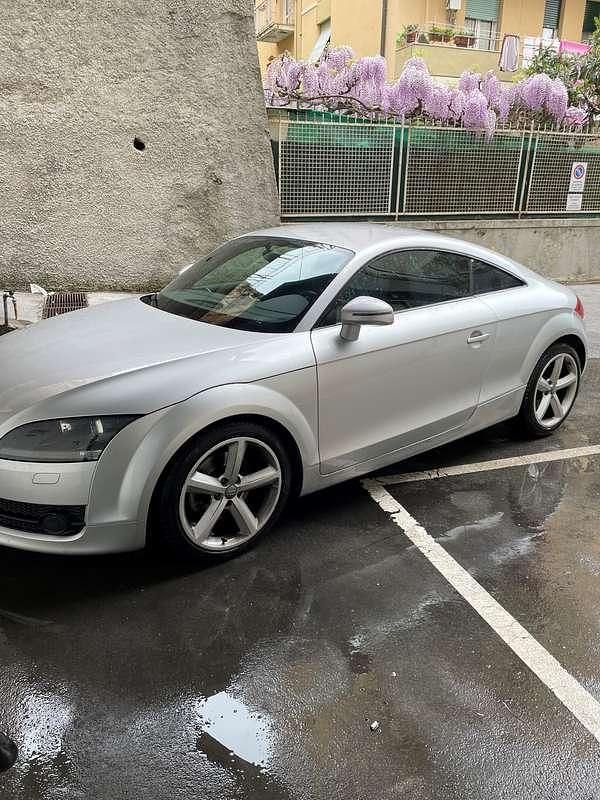 Usata Audi TT Ambiente 200 CV (147 kW) 2007 Argento Coupé