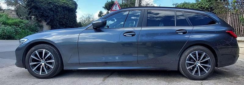 Usata BMW 318 Advantage 150 CV (110 kW) 2021 Grigio Station wagon