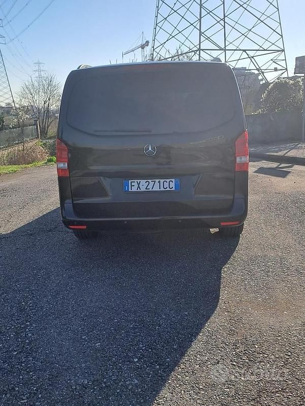 Usata Mercedes Vito 137 CV (100 kW) 2019 Nero Furgone