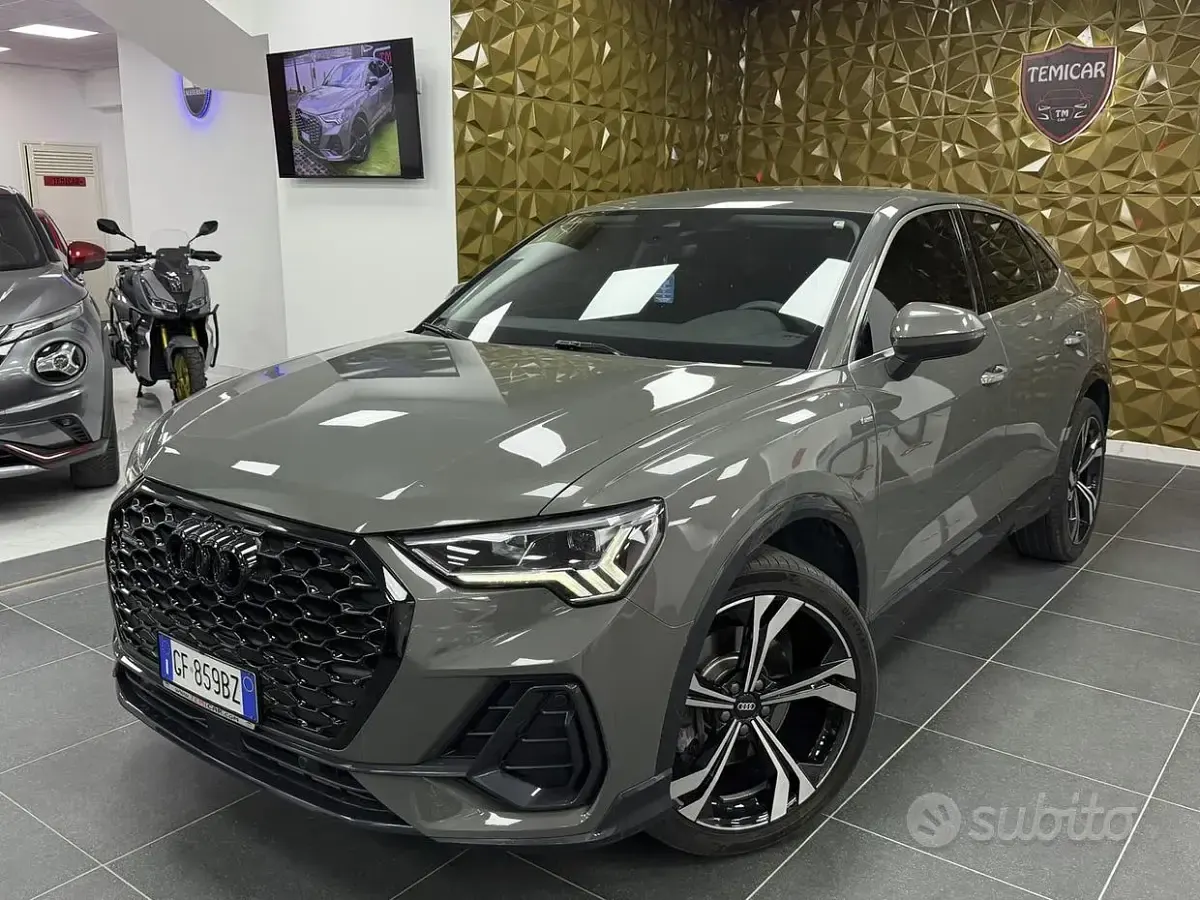 Usata Audi Q3 Sportback Ambiente 200 CV (147 kW) 2021 Grigio SUV